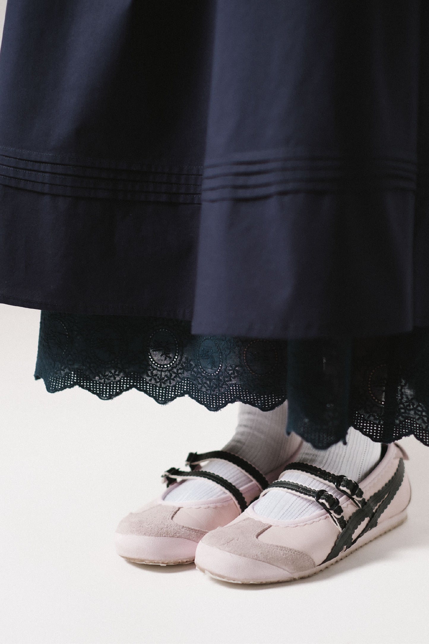 First Blooms Of Spring Skirt in Navy