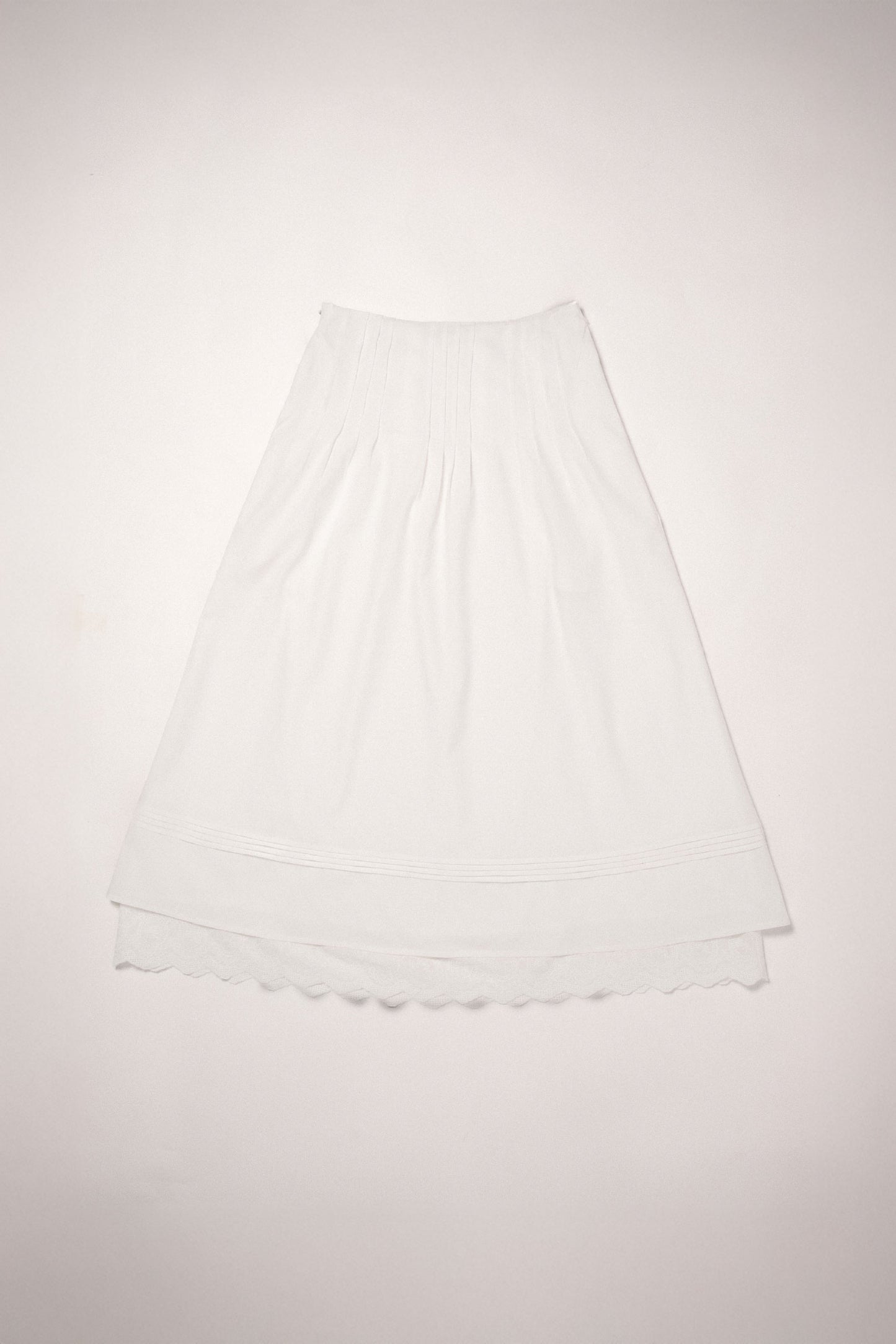 First Blooms Of Spring Skirt in Pearl